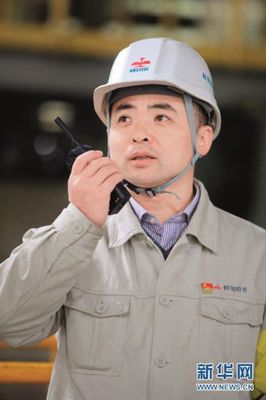 星海之间，光耀年会——卫星通信研究团队的卓越时刻